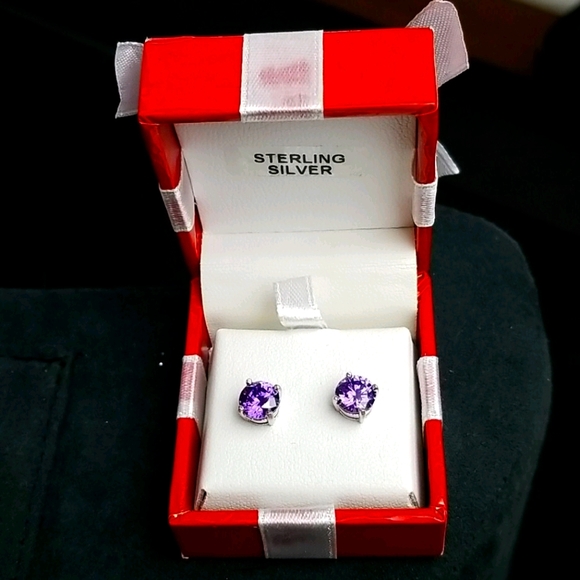 Jewelry - Sterling Silver Purple Amyethyst Crystal Earrings BNWT